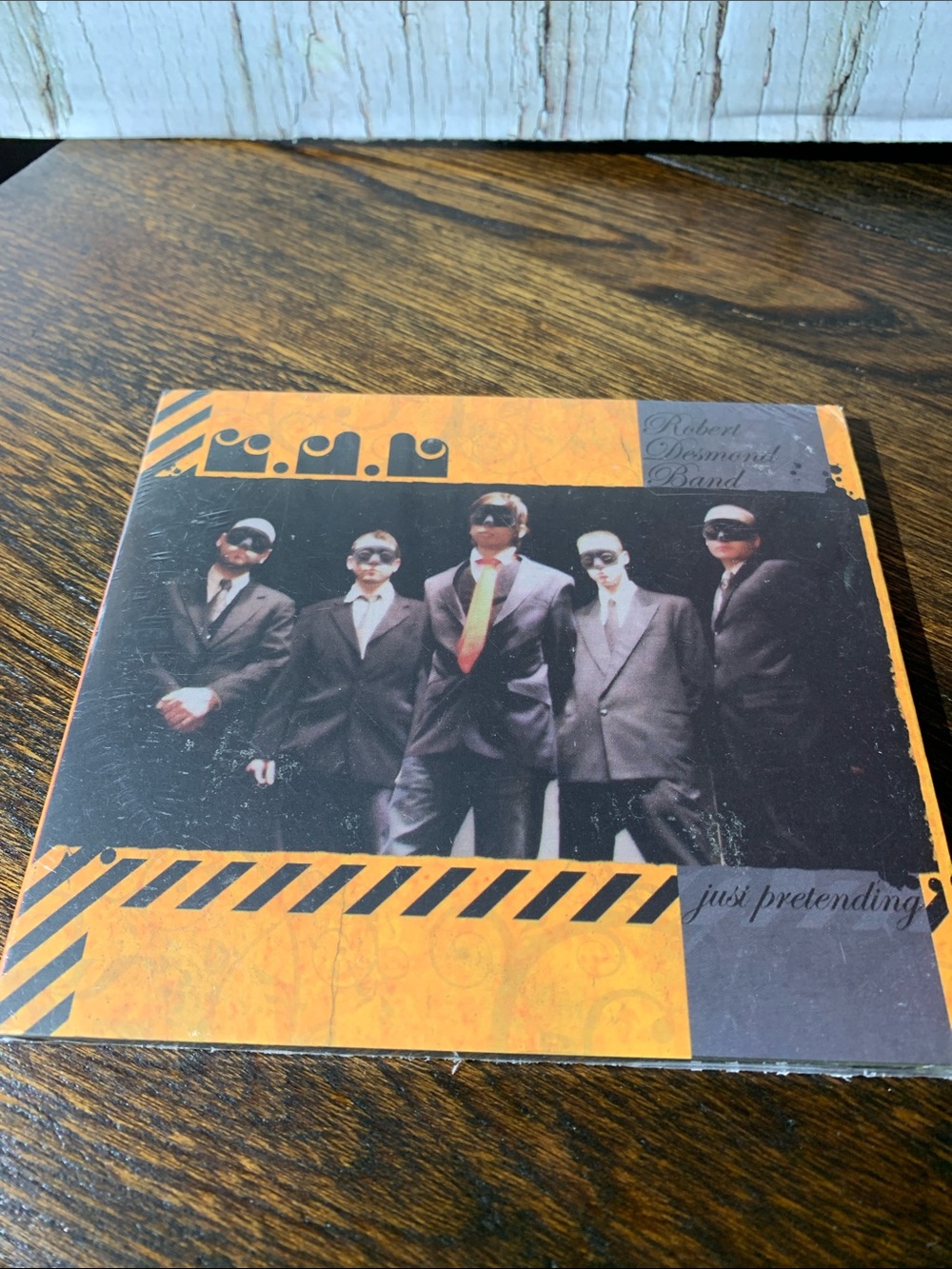Robert Desmond Band CD Just Pretending NWT